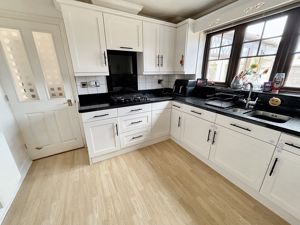 Kitchen- click for photo gallery
